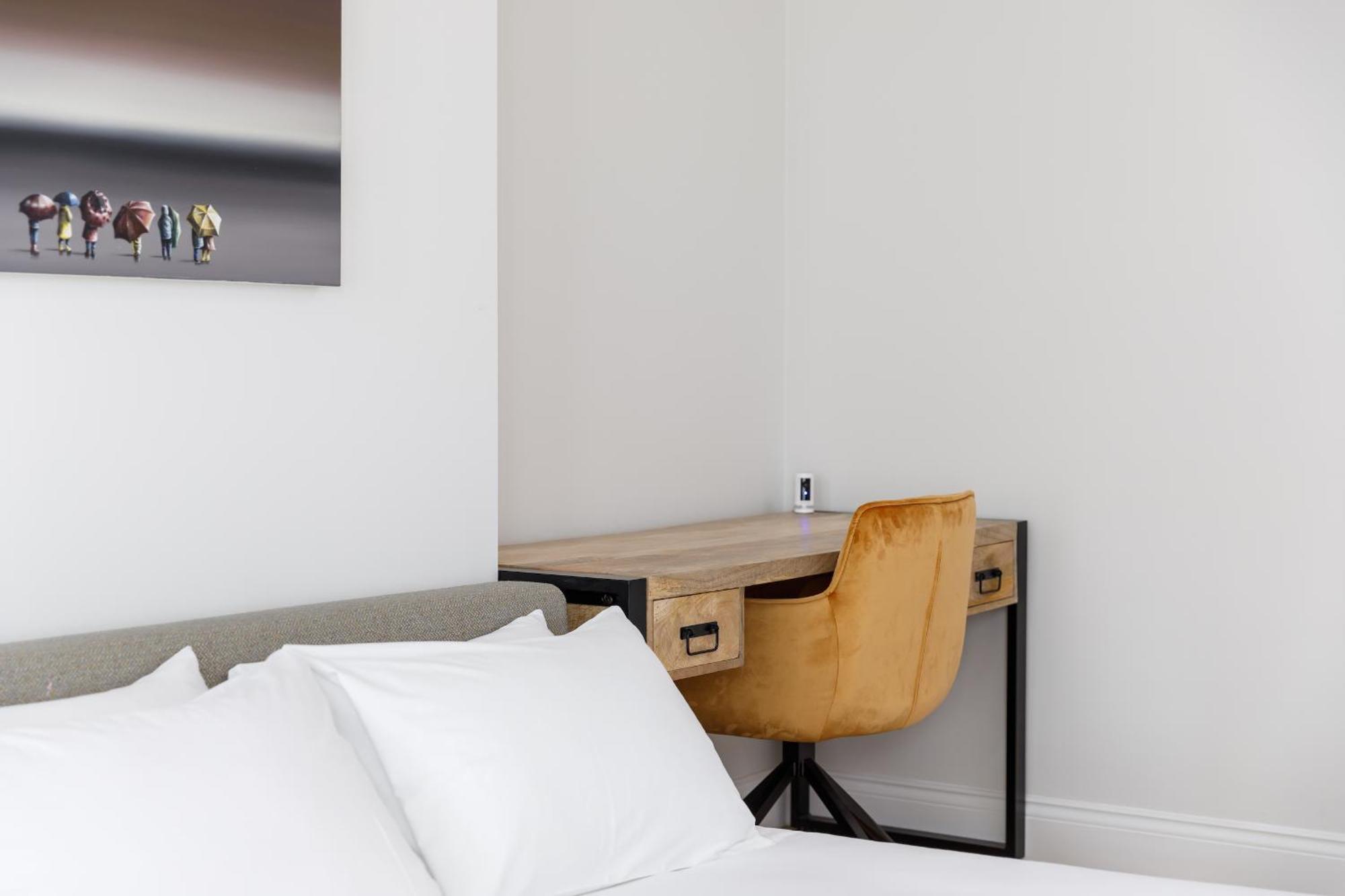 Spacious 2 Bedroom Apartment With Beautiful Garde ブライトン エクステリア 写真